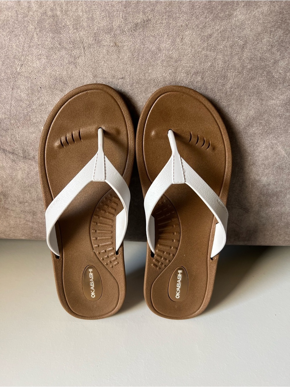 Okabashi White Strap Brown Footbed Sandals